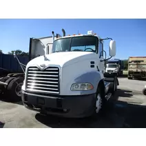 WHOLE TRUCK FOR RESALE MACK CXN613