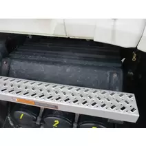 Battery Box MACK CXU613 LKQ Heavy Truck - Goodys