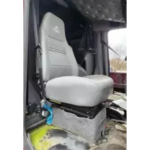 Seat, Front Mack CXU613