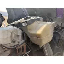 Radiator-Overflow-Bottle--or--Surge-Tank Mack Cxu