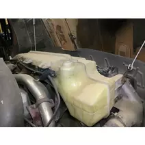Radiator-Overflow-Bottle--or--Surge-Tank Mack Cxu