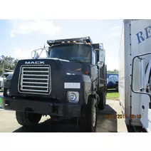 WHOLE TRUCK FOR RESALE MACK DMM6906