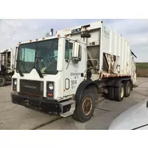 WHOLE TRUCK FOR RESALE MACK MR688