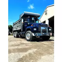 Complete Vehicle MACK RD688 Global Truck Traders 