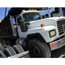 Vehicle for Sale Mack RD688S