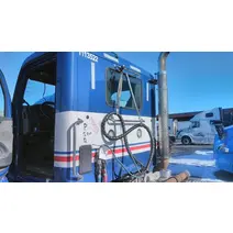 Cab PETERBILT 579 (1811) LKQ Heavy Truck - Goodys