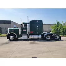 Complete-Vehicle Peterbilt 379