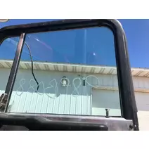 Door Glass, Front Peterbilt 379