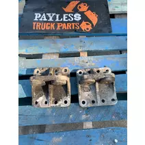 Engine Mounts PETERBILT 379 Payless Truck Parts