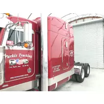 Sleeper Peterbilt 379