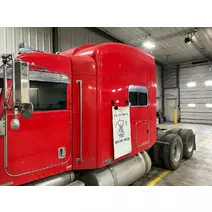 Sleeper Peterbilt 386