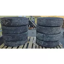 Tires Peterbilt 389