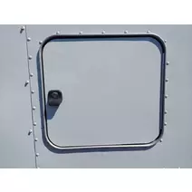 DOOR, COMPARTMENT PETERBILT 579