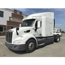 Truck Peterbilt 579