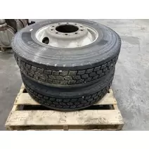 Tire and Rim Pilot 22.5 STEEL