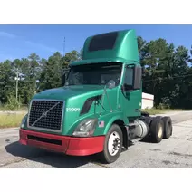 Complete Vehicle VOLVO VNL