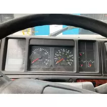 Instrument Cluster Volvo VNL