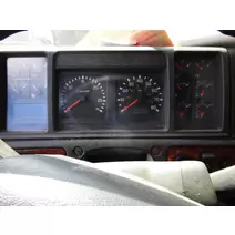 Instrument Cluster VOLVO VNL