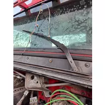 WINDSHIELD WIPER ARM VOLVO VNL