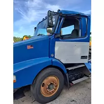  VOLVO VNM LKQ Evans Heavy Truck Parts