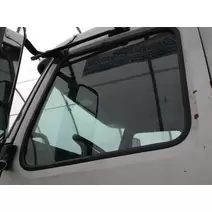 Door Glass, Front Volvo VNM