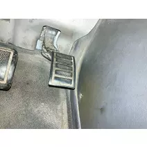 Foot-Control-%2C-Pedal Volvo Vnm