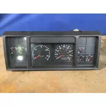 GAUGE CLUSTER VOLVO VNM