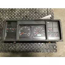 GAUGE CLUSTER VOLVO VNM