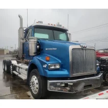 Hood WESTERN STAR 4900 HIGH MOUNTAIN HORSEPOWER