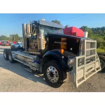 Radiator Overflow Bottle WESTERN STAR TRUCKS 4900 FA Dutchers Inc   Heavy Truck Div  Ny