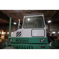 CAPACITY YARD SPOTTER Cab thumbnail 2