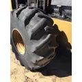 CATERPILLAR 28X1X26 20 LUG TIRE & RIMS thumbnail 2