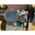 CHEVROLET C7500 Air Drier thumbnail 1