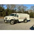 CHEVROLET C7500 Complete Vehicle thumbnail 2