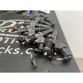 CUMMINS ISM Fuel Injector thumbnail 3