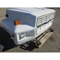 FORD F700 Hood thumbnail 4
