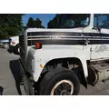 FORD LT9000 HOOD thumbnail 3