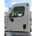 FREIGHTLINER CASCADIA 113-125 DOOR ASSEMBLY, FRONT thumbnail 1