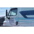 FREIGHTLINER CASCADIA 113-125 DOOR ASSEMBLY, FRONT thumbnail 1