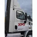 FREIGHTLINER CASCADIA 113 CAB thumbnail 3