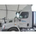 FREIGHTLINER CASCADIA 113 CAB thumbnail 1