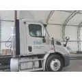 FREIGHTLINER CASCADIA 113 CAB thumbnail 3