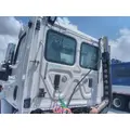 FREIGHTLINER CASCADIA 113 CAB thumbnail 1