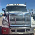FREIGHTLINER CASCADIA 113 CAB thumbnail 2