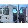 FREIGHTLINER CASCADIA 113 CAB thumbnail 3
