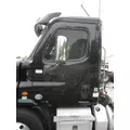 FREIGHTLINER CASCADIA 113 CAB thumbnail 2