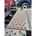 FREIGHTLINER CASCADIA 113 DECK (CATWALK) STEP thumbnail 1