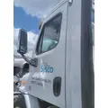 FREIGHTLINER CASCADIA 113 DOOR ASSEMBLY, FRONT thumbnail 1