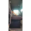 FREIGHTLINER CASCADIA 113 SEAT, FRONT thumbnail 2