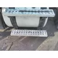 FREIGHTLINER CASCADIA 113 TANK STEP thumbnail 2